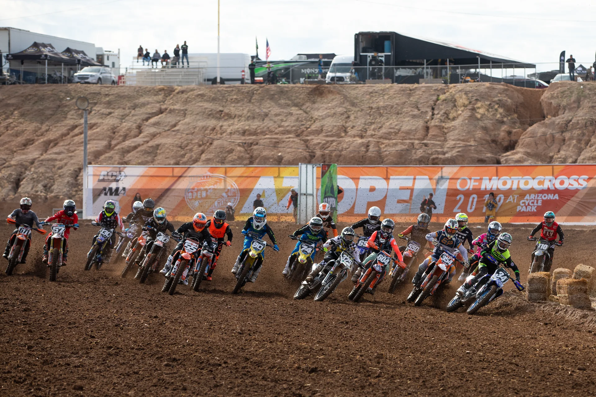Championship racing live on InsiderMX